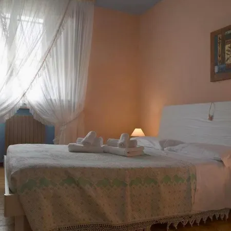 Oda ve Kahvaltı I Portici