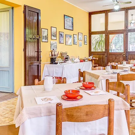 I Portici Oda ve Kahvaltı 3*