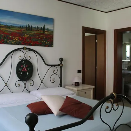 Oda ve Kahvaltı I Portici