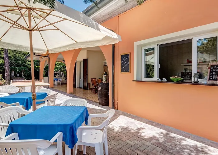 Couette-café I Portici 3*